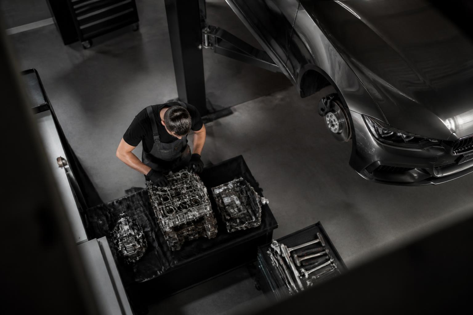 Oto Servis & Tamir temalı görsel