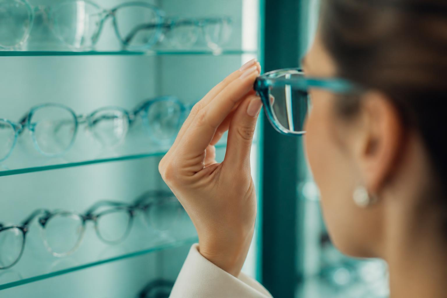Optik & Gözlük temalı görsel